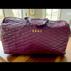 DKNY large quilted duffle